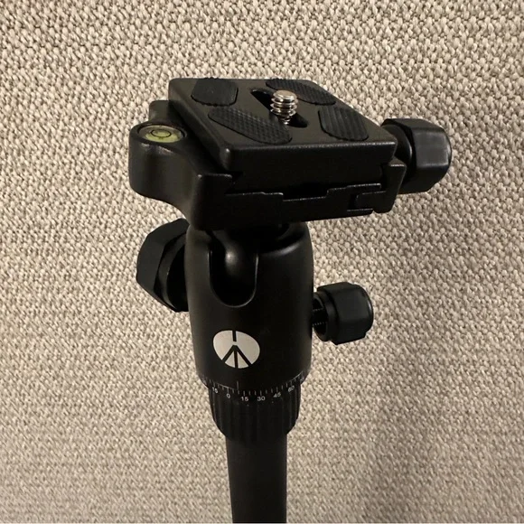 Manfrotto Element Traveler Tripod - Small